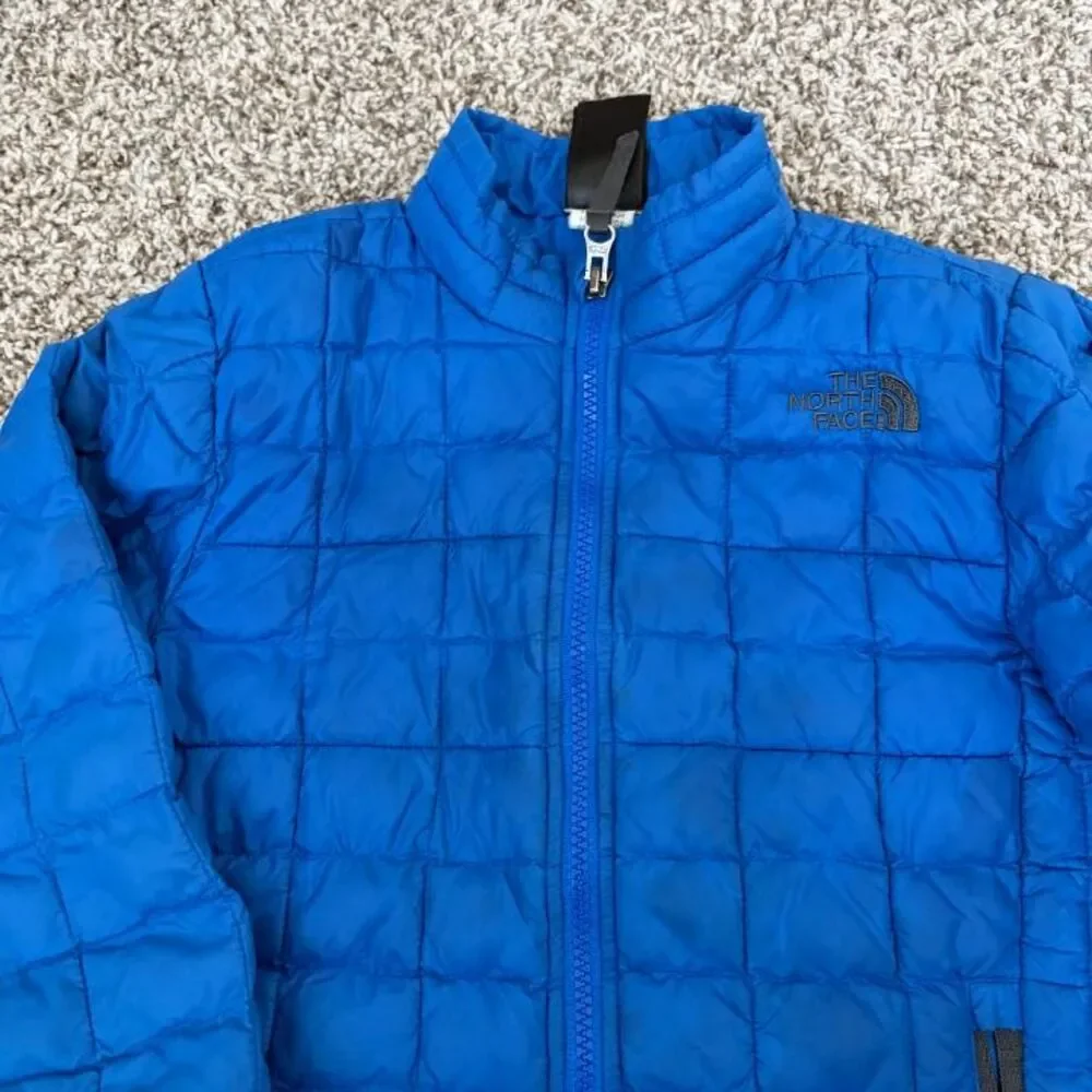 Size 5 / Boys North Face Thermoball Jacket